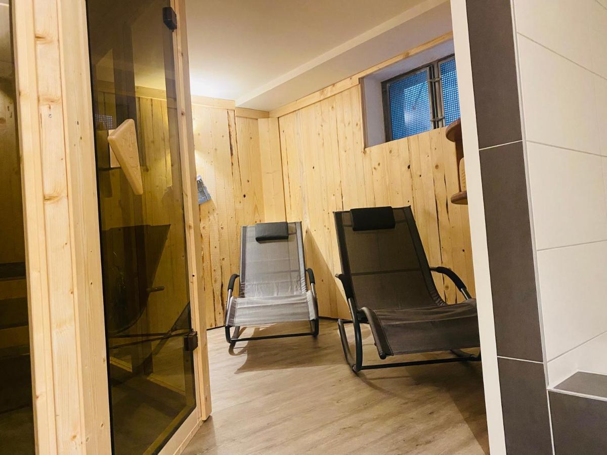 Kapitaenshaus An Der Warnow Mit Sauna Rostock Eksteriør bilde
